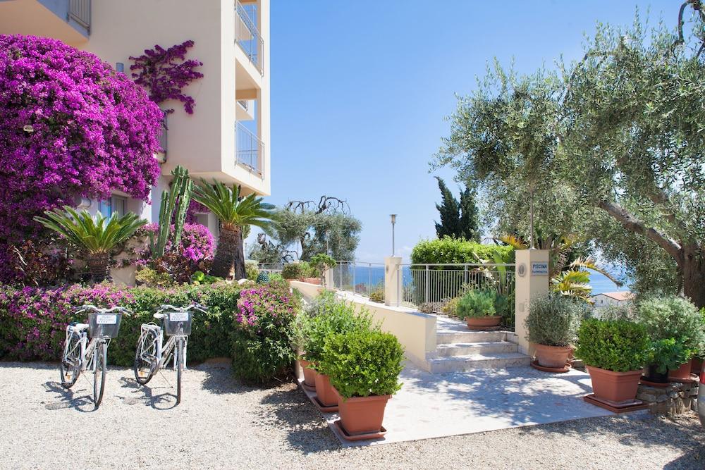 Hotel Metropol Diano Marina Exterior foto