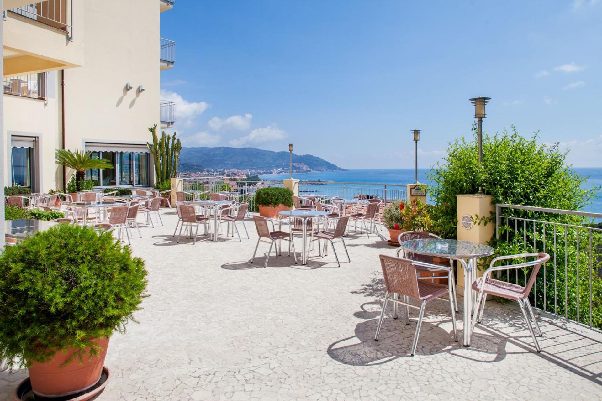 Hotel Metropol Diano Marina Exterior foto