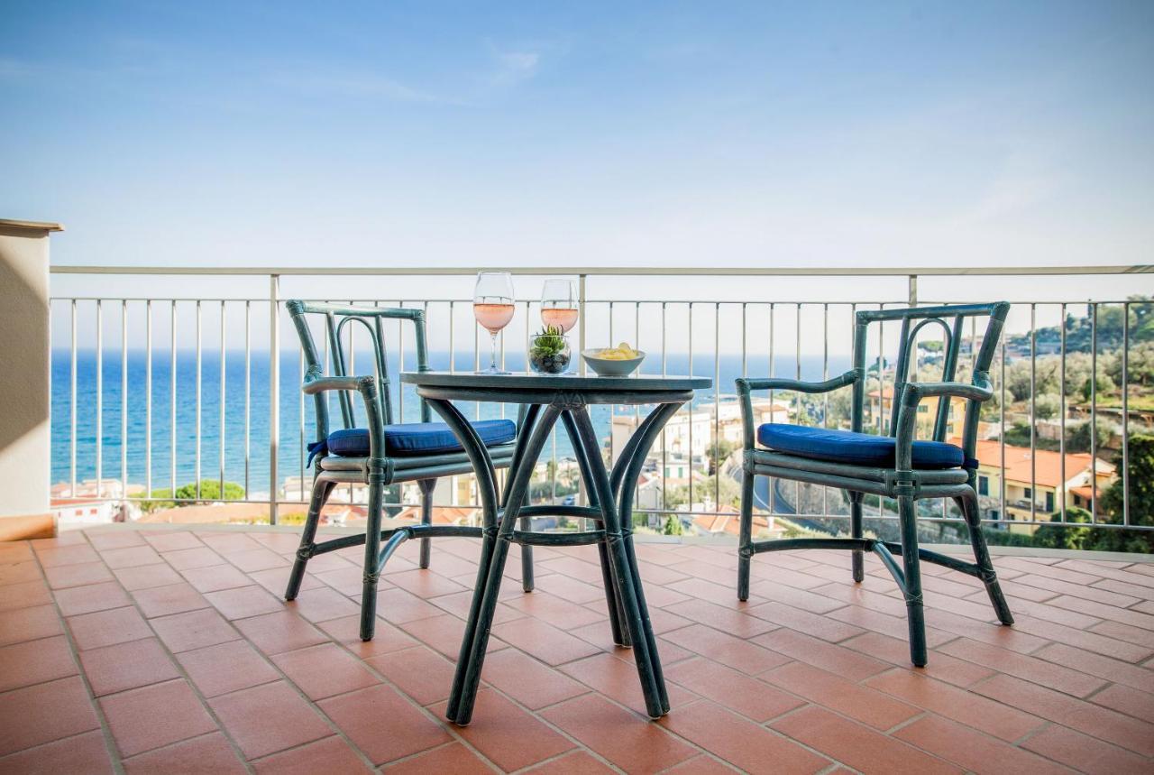 Hotel Metropol Diano Marina Quarto foto